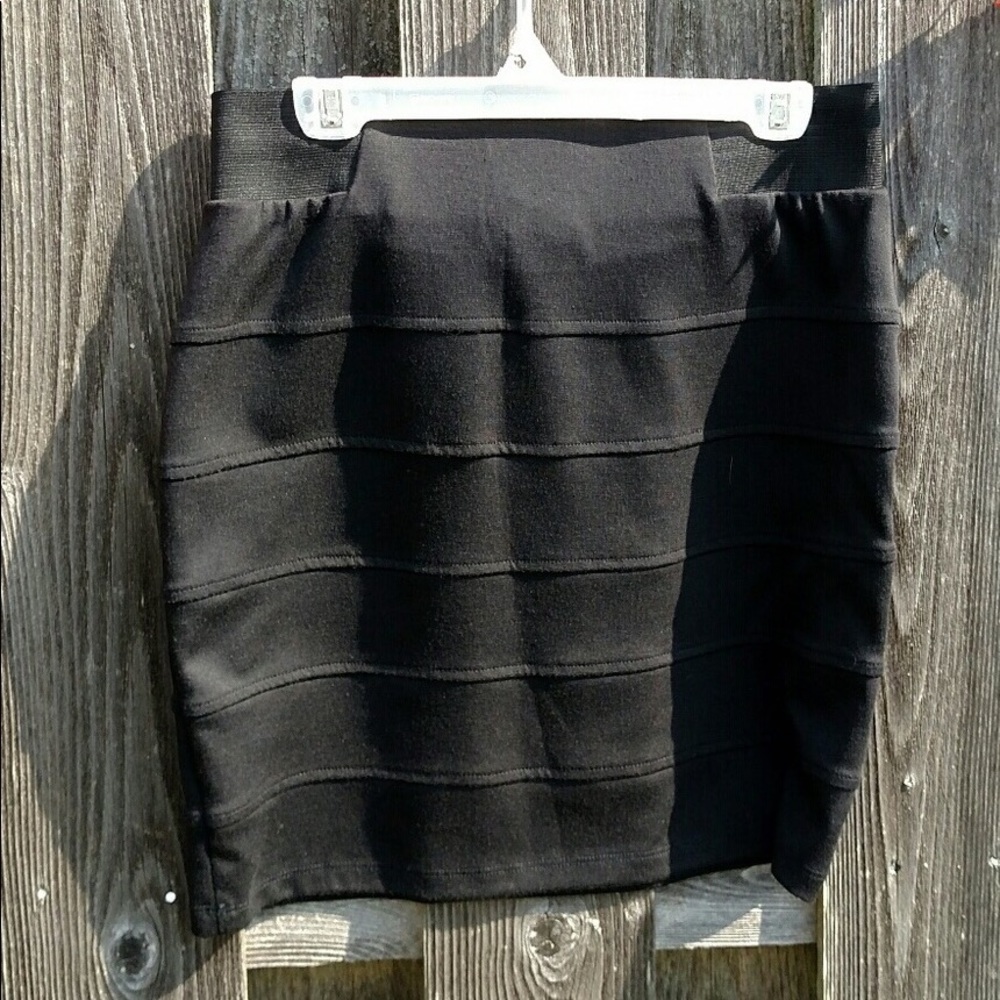 Pencil skirt, black